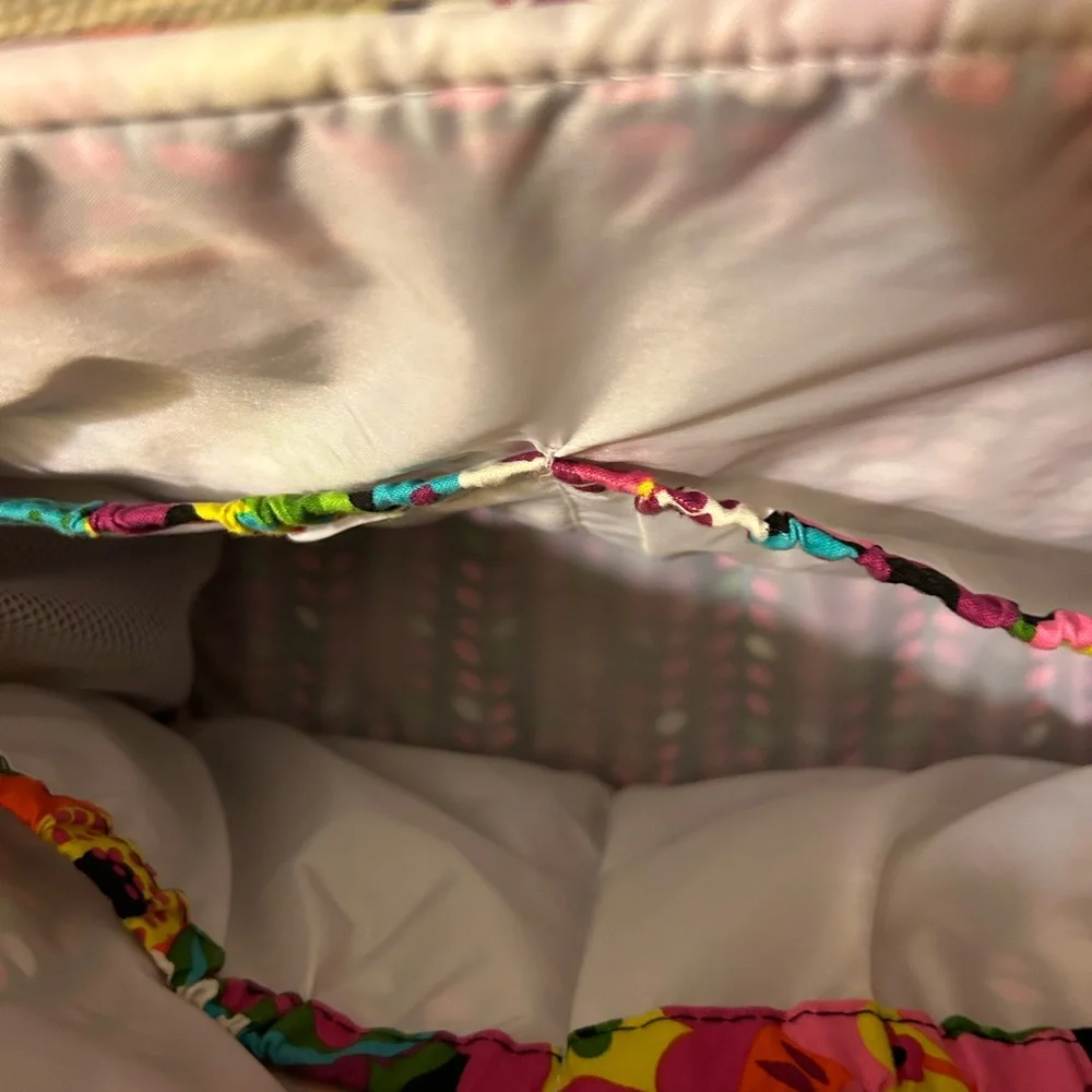 Vera Bradley “va va bloom” floral messenger baby bag large.  Great deal - Picture 11 of 12